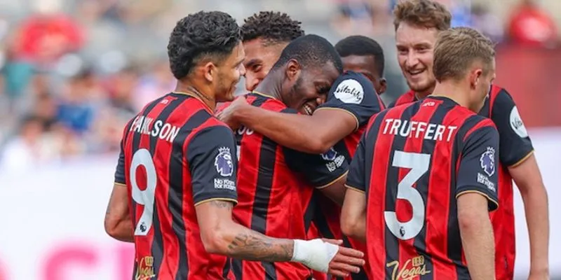 Lối đá của AFC Bournemouth khá tốt dù chưa xếp hạng cao